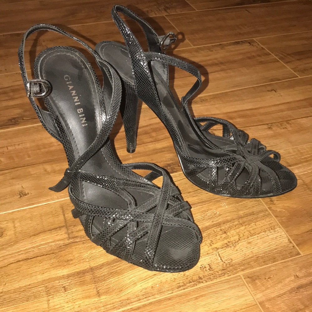 Gianni Bini Black Strappy Pumps